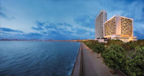 Отель The Oberoi Mumbai  Мумбаи